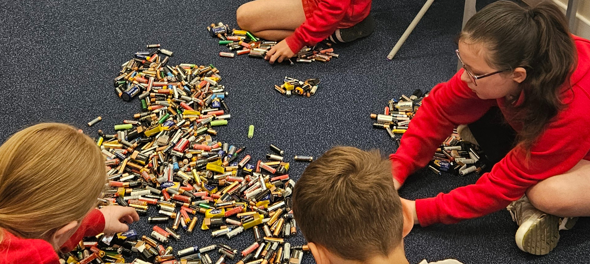 Children's final count of batteries Duracell Big Battery Hunt
